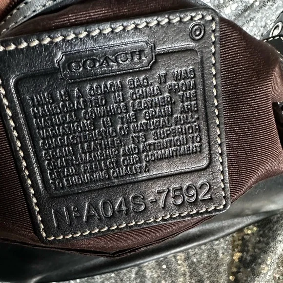 COACH Black Leather Hobo Style Shoulder Bag - Picture 8 of 17